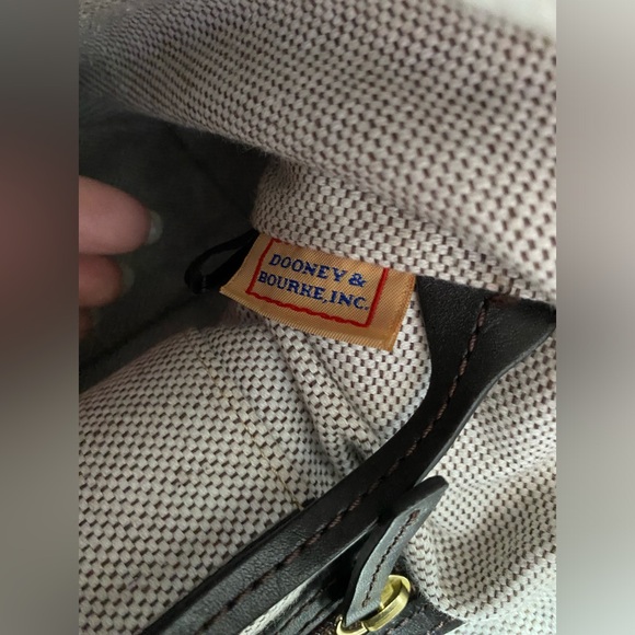 Doonie and Bourke croc logo lock hobo bag amazing condition 11” x 5” x 12” Brown - Picture 12 of 17